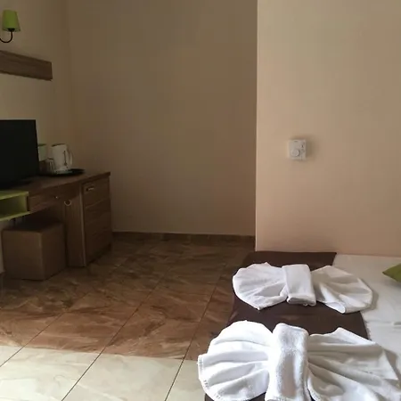 호텔 Flower Street 4*