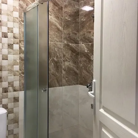 Flower Street 호텔 4*