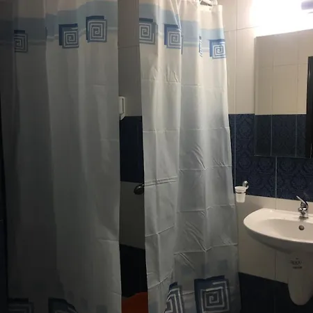 Flower Street 호텔 네세부르