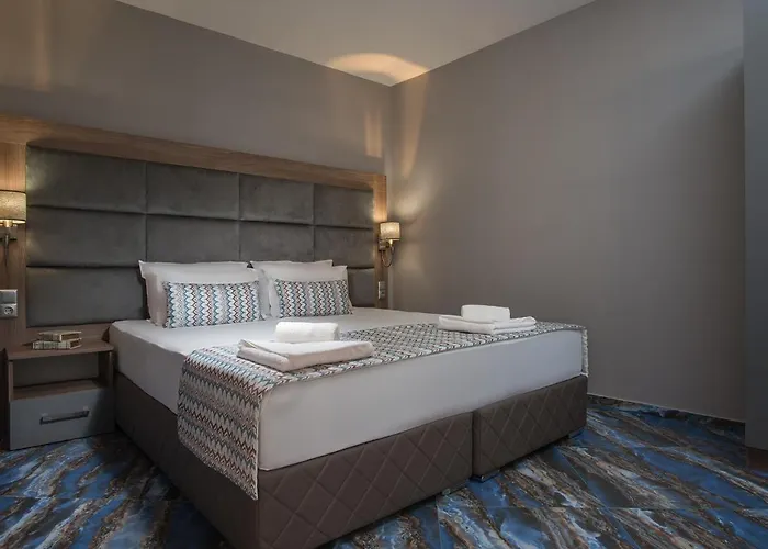 Flower Street Hotel Nesebyr