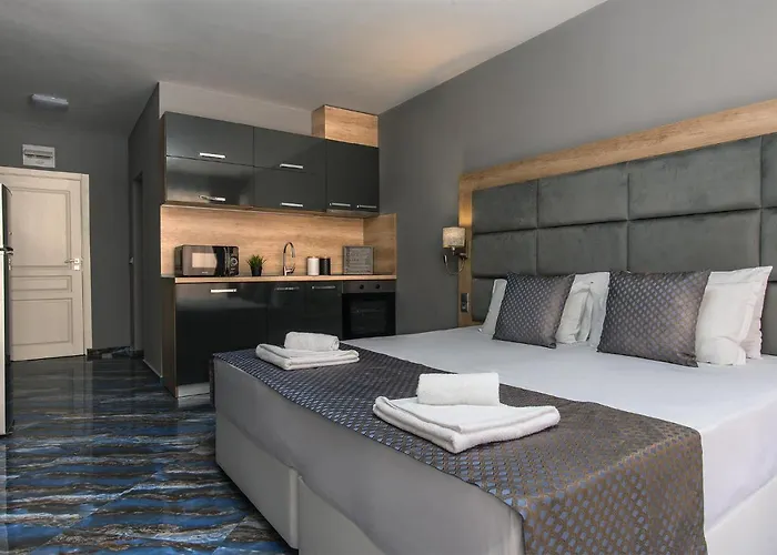 Flower Street Nesebyr