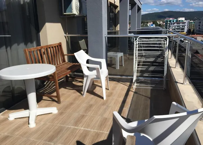 Flower Street Hotel Nesebyr